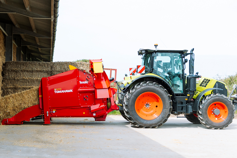 8200M straw bales