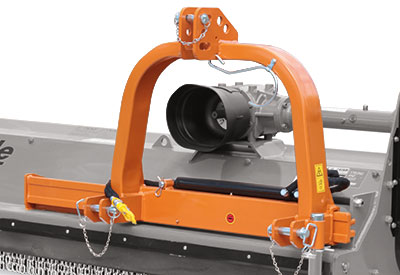 Displaceable 3 point linkage 